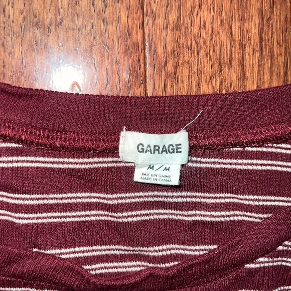 GARAGE Burgundy Striped Cropped Tee Size M - Picture 3 of 3